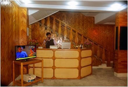 Baltistan Continental Hotel Skardu Buitenkant foto